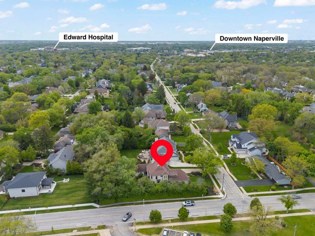 1076 Prairie Avenue, Naperville, IL 60540