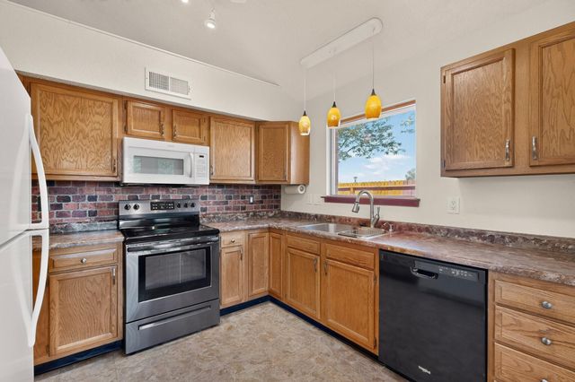6225 Coppice Drive NW, Albuquerque, NM 87120