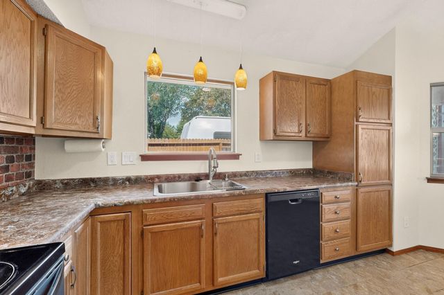 6225 Coppice Drive NW, Albuquerque, NM 87120