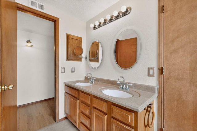 6225 Coppice Drive NW, Albuquerque, NM 87120