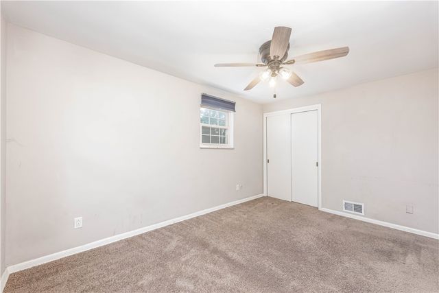1361 Pesavento Dr, Bridgeville, PA 15017