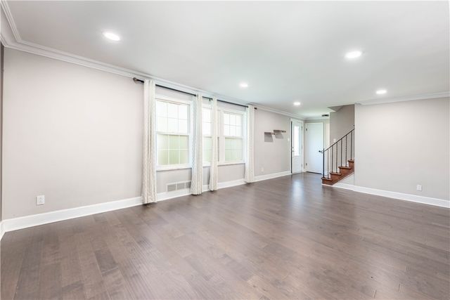 1361 Pesavento Dr, Bridgeville, PA 15017