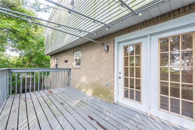 1361 Pesavento Dr, Bridgeville, PA 15017