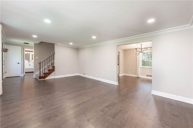 1361 Pesavento Dr, Bridgeville, PA 15017