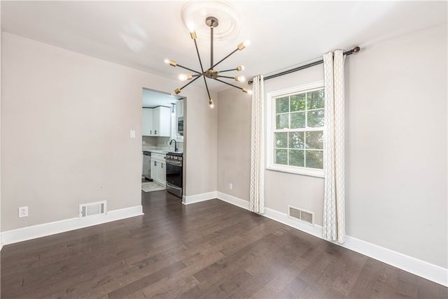 1361 Pesavento Dr, Bridgeville, PA 15017