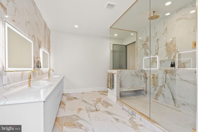 7112 NATELLI WOODS LN, Bethesda, MD 20817