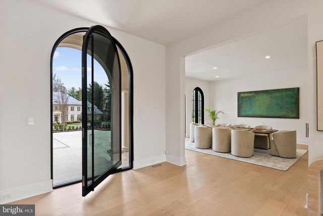 7112 NATELLI WOODS LN, Bethesda, MD 20817