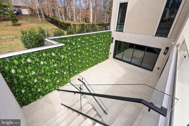 7112 NATELLI WOODS LN, Bethesda, MD 20817