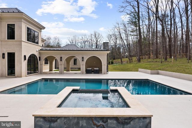 7112 NATELLI WOODS LN, Bethesda, MD 20817