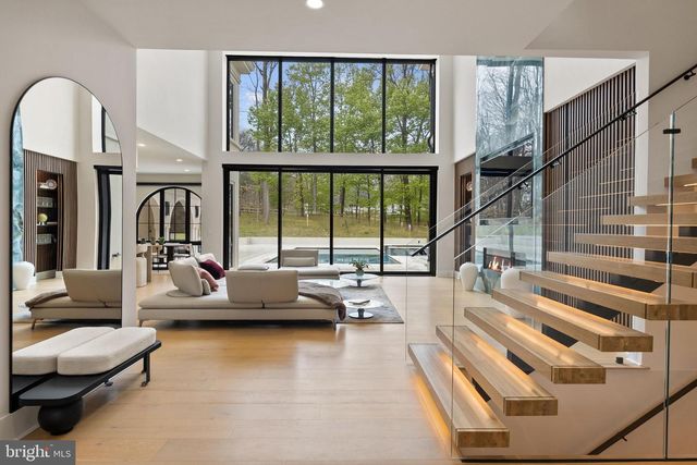 7112 NATELLI WOODS LN, Bethesda, MD 20817