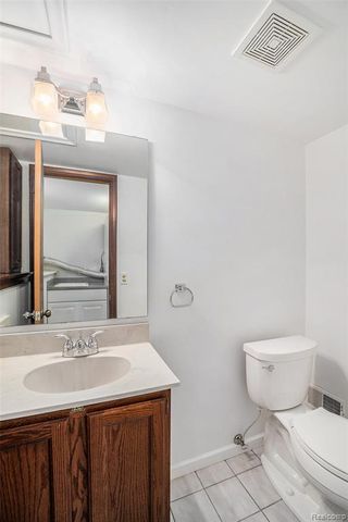 5023 Spring Well Lane, Grand Blanc, MI 48439