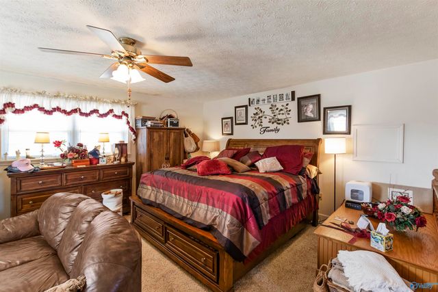 2277 Tabor Road, Gadsden, AL 35904