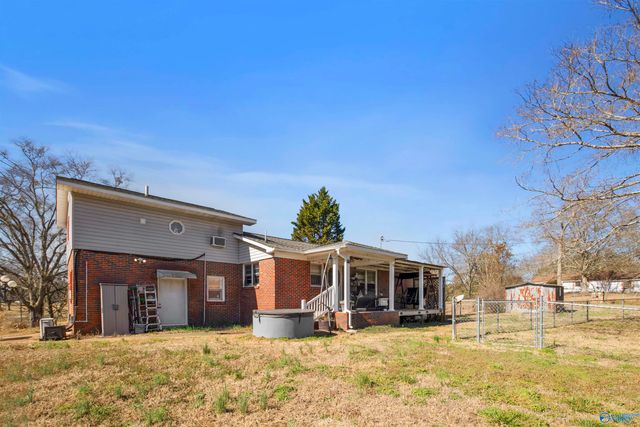 2277 Tabor Road, Gadsden, AL 35904