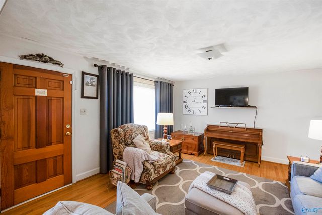 2277 Tabor Road, Gadsden, AL 35904