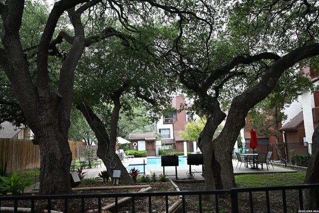10527 Perrin Beitel Rd Apt C214, San Antonio, TX 78217