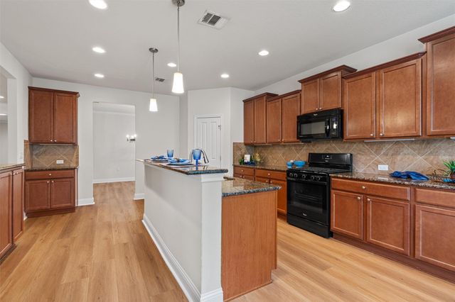 509 Davis Mountain CIR, Georgetown, TX 78633