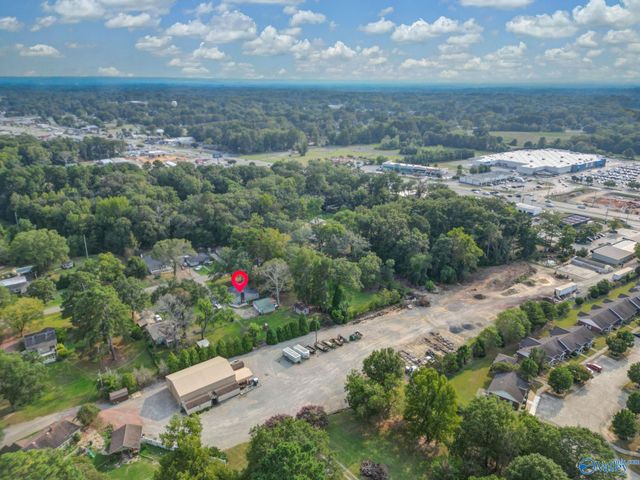 615 Curry Street NW, Hartselle, AL 35640