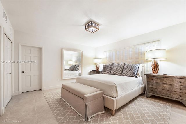 1265 S Alhambra Cir A, Coral Gables, FL 33146