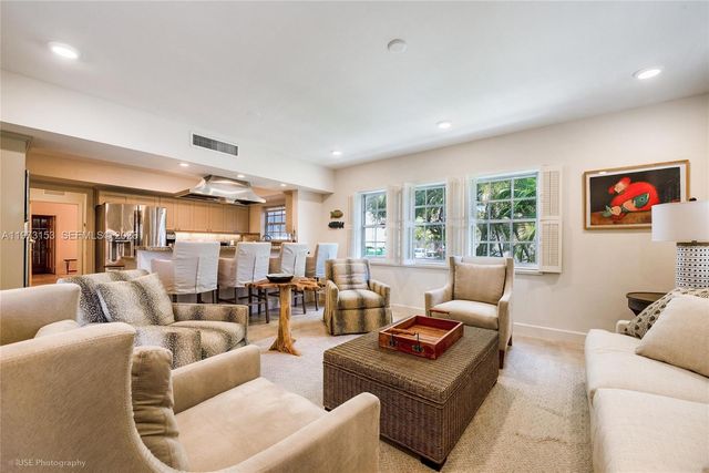 1265 S Alhambra Cir A, Coral Gables, FL 33146