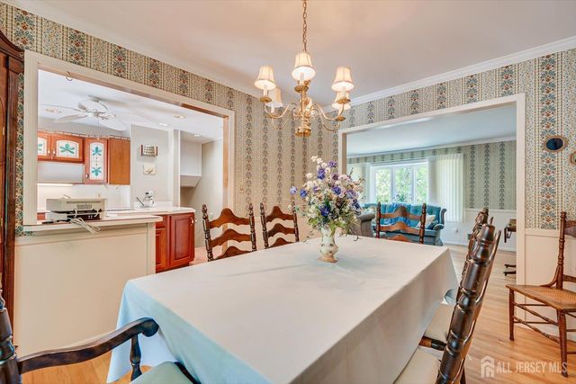 560 Wakefield Drive, Metuchen, NJ 08840