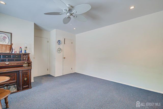 560 Wakefield Drive, Metuchen, NJ 08840