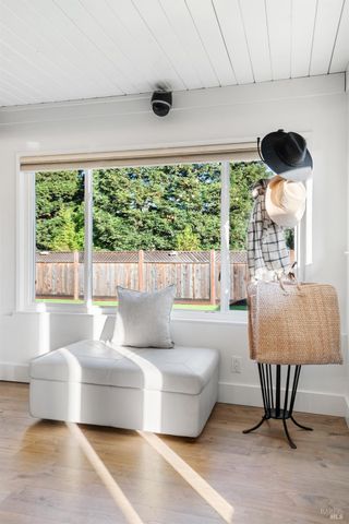 2159 Penny Ln, Napa, CA 94559