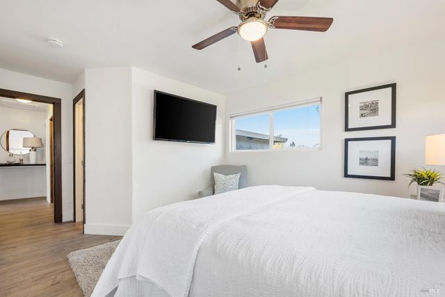 2159 Penny Ln, Napa, CA 94559