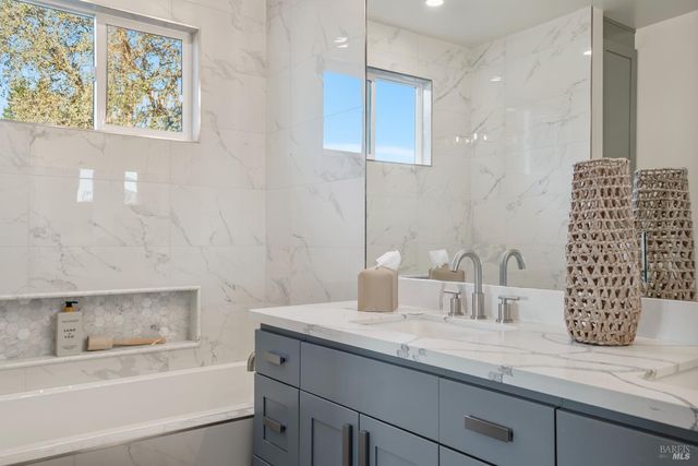 2159 Penny Ln, Napa, CA 94559