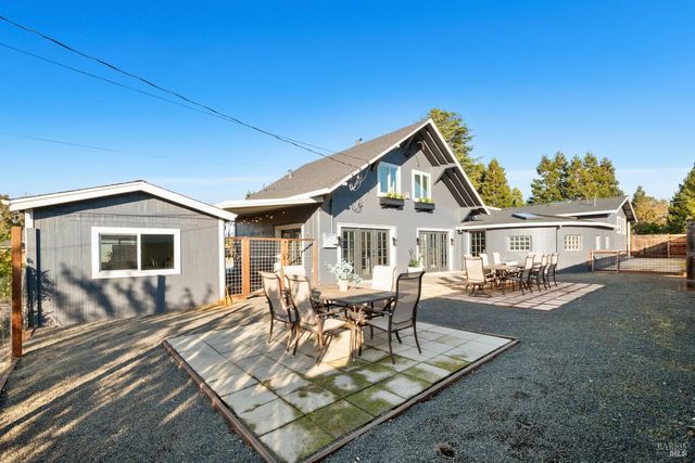 2159 Penny Ln, Napa, CA 94559