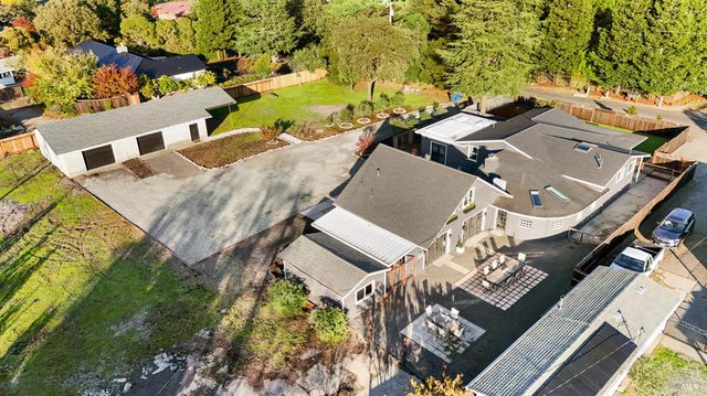 2159 Penny Ln, Napa, CA 94559