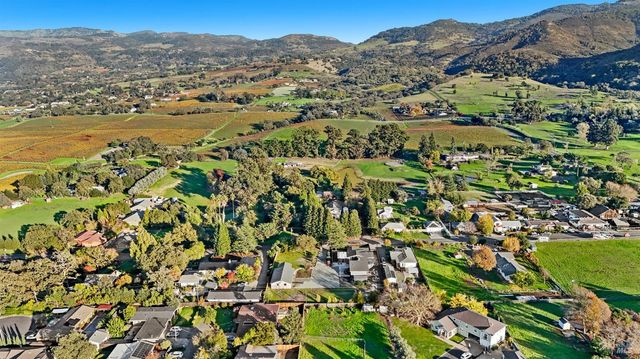 2159 Penny Ln, Napa, CA 94559