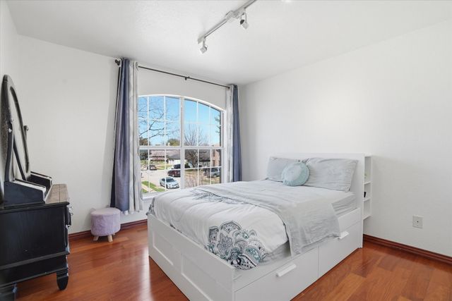 3601 Clearbrook Drive, Fort Worth, TX 76123