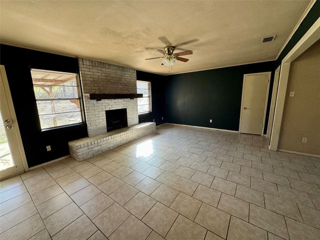 1314 Forrest Drive, Canton, TX 75103