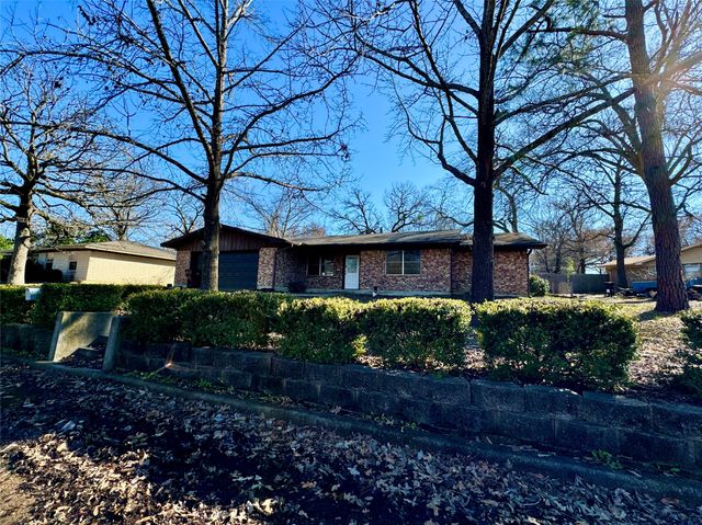 1314 Forrest Drive, Canton, TX 75103
