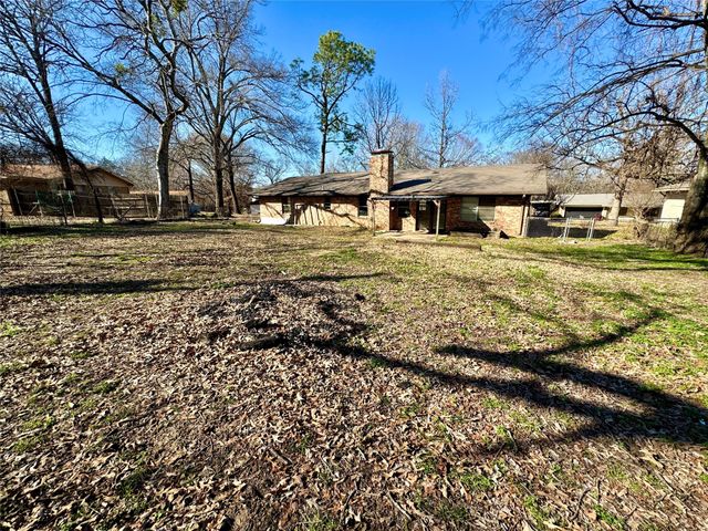 1314 Forrest Drive, Canton, TX 75103