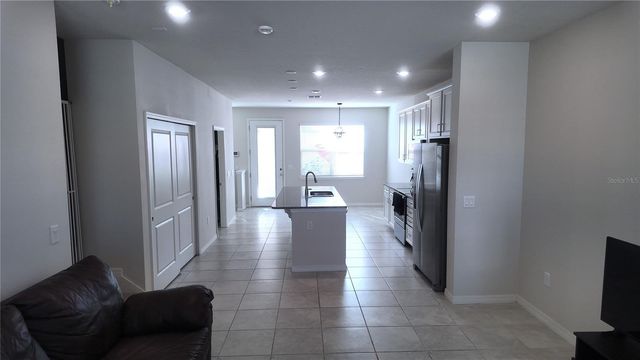 5064 CASPIAN ST, St Cloud, FL 34771