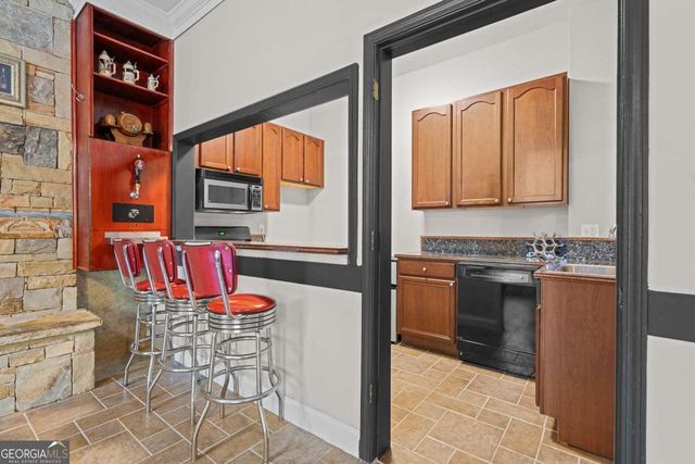 1640 Settindown Drive, Roswell, GA 30075