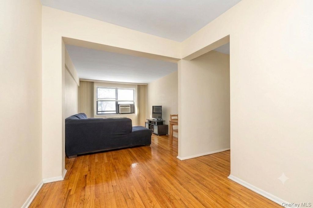 141-16 25th Road 2C, Flushing, NY 11354 — photo 4