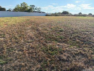 23030 White Hickory, Elmendorf, TX 78112