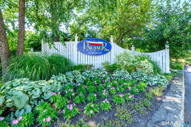 123 Harbor Drive APT 203, Stamford, CT 06902