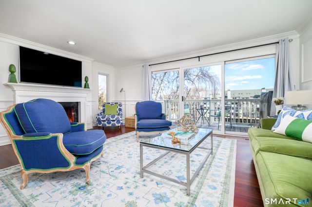 123 Harbor Drive APT 203, Stamford, CT 06902