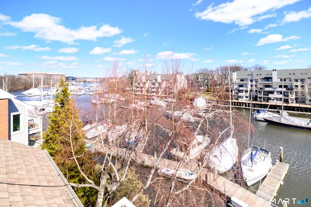 123 Harbor Drive APT 203, Stamford, CT 06902