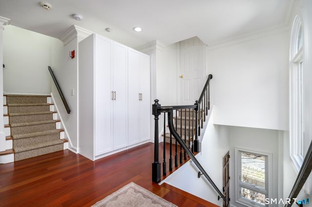 123 Harbor Drive APT 203, Stamford, CT 06902