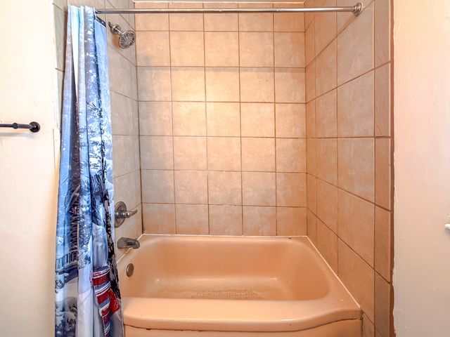 10111 Corning Street, Oakland Twp, MI 48237