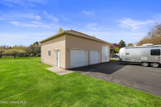 7255 N Colfax ST, Dalton Gardens, ID 83815