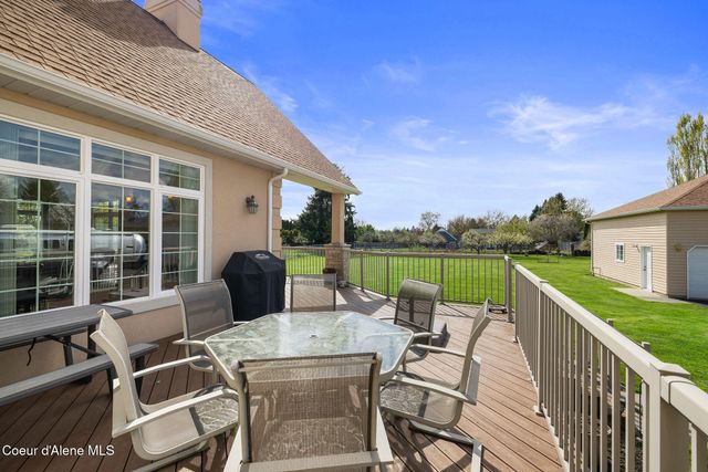 7255 N Colfax ST, Dalton Gardens, ID 83815