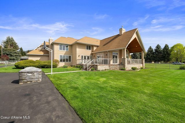 7255 N Colfax ST, Dalton Gardens, ID 83815