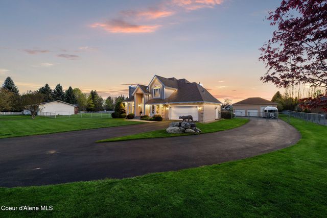 7255 N Colfax ST, Dalton Gardens, ID 83815