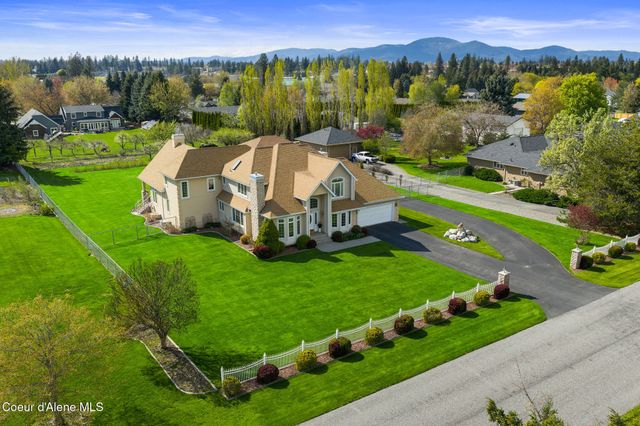 7255 N Colfax ST, Dalton Gardens, ID 83815