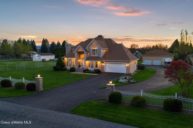 7255 N Colfax ST, Dalton Gardens, ID 83815